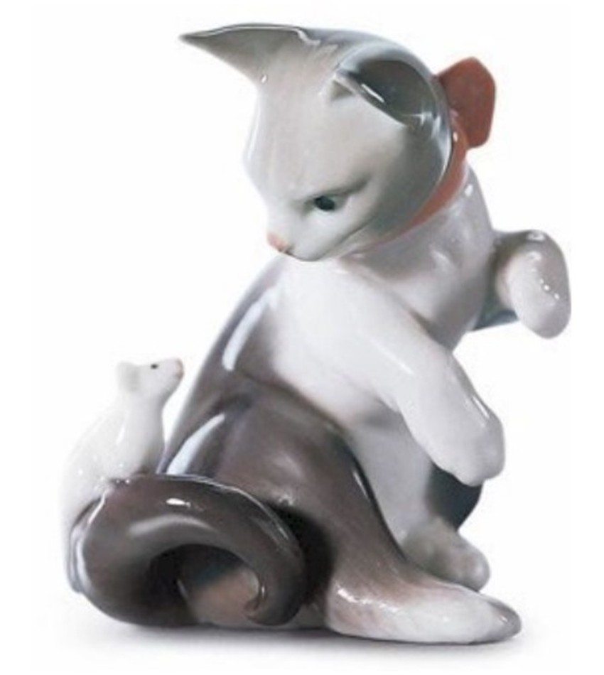 Porcelain Gifts, Figurines & Collectibles